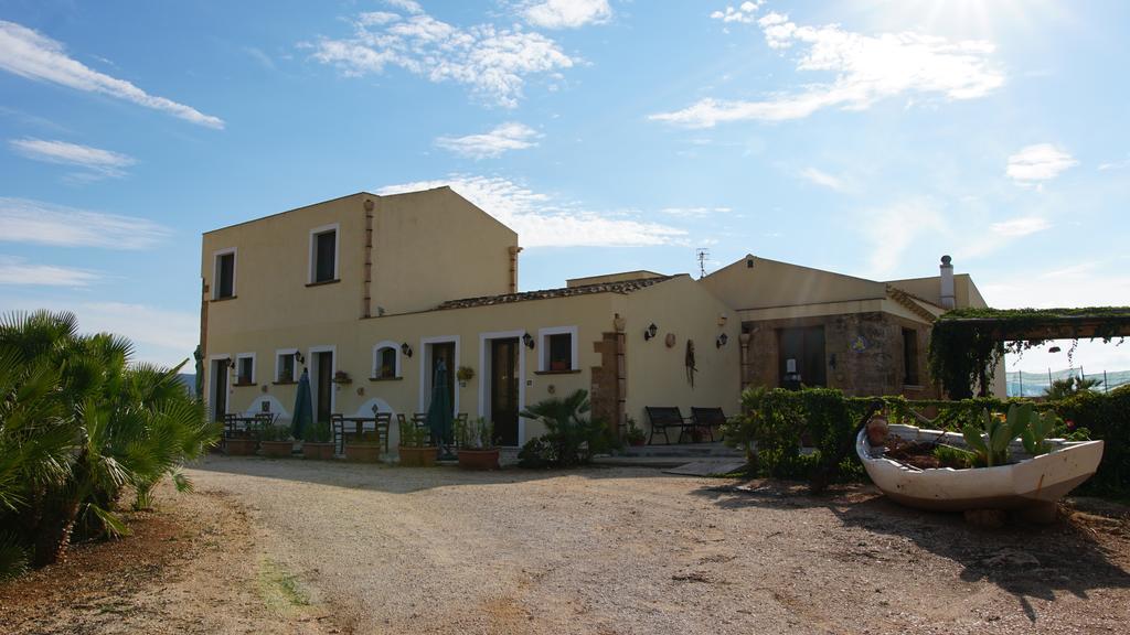 Baglio Cofano Rooms & Relax Custonaci Exterior foto